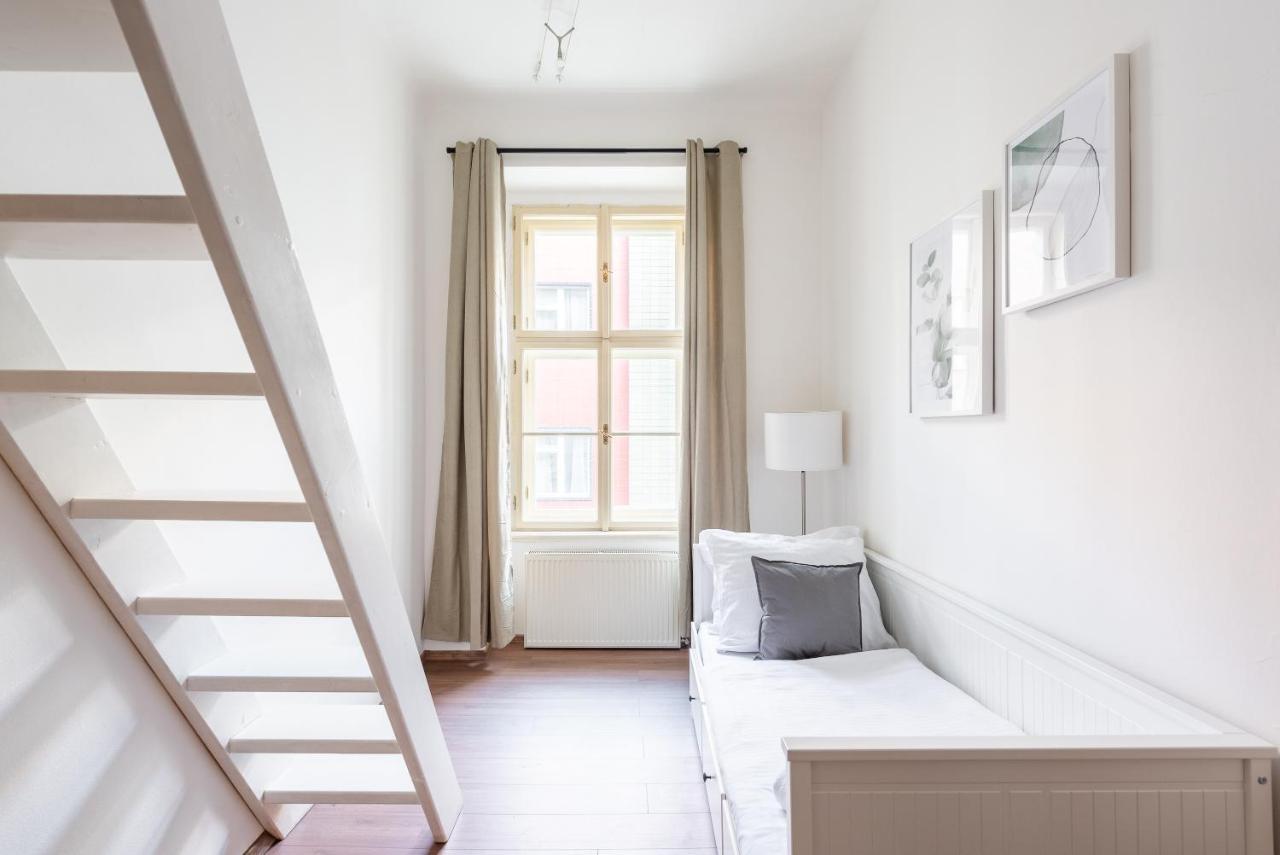 Budget Reznicka Apartment Prague Luaran gambar