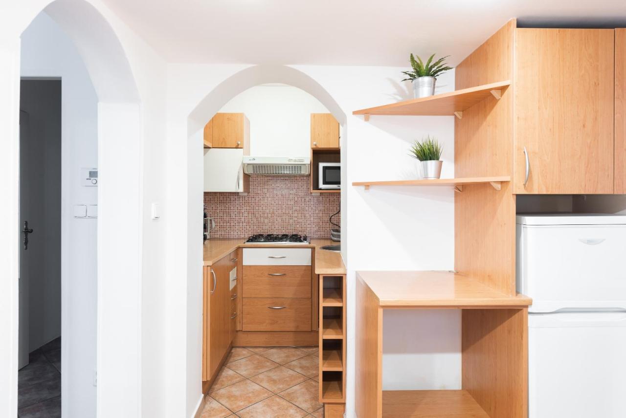 Budget Reznicka Apartment Prague Luaran gambar